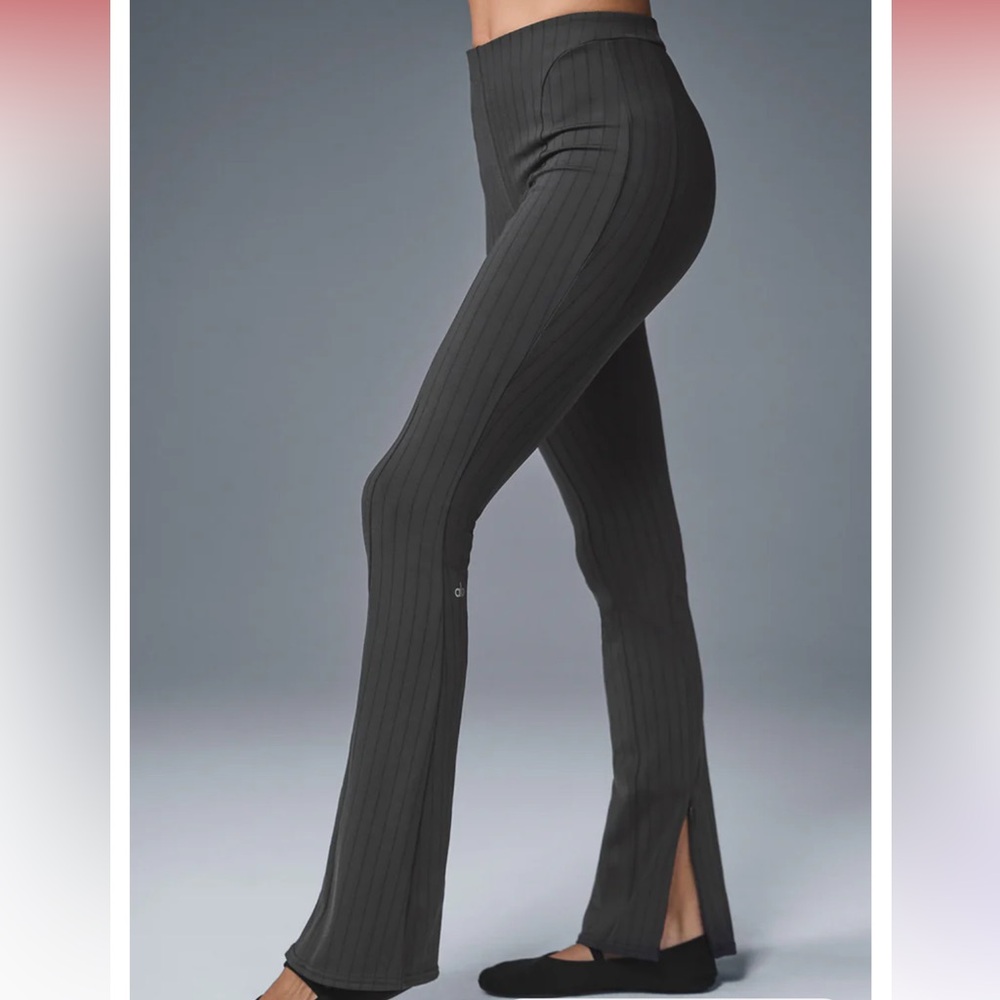 BNWT ALO High-Waist Pinstripe Zip It Flare Legging size XS